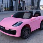 ⁦سيارة للأطفال 911 Porsche ببطارية 2988 - بينك⁩ - الصورة ⁦5⁩